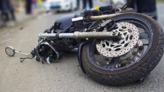 Bakıda motosiklet avtobusa çırpılıb, bir nəfər ölüb