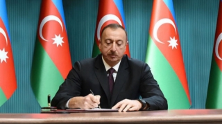 Prezidentin 3 gün ərzində 2 dəfə təltif etdiyi şəxs kimdir? - FOTO 