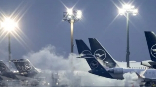 Frankfurt hava limanında 100-ə yaxın reys ləğv edildi 