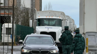 İrana göndərilən humanitar yardım sərhədə çatdı - FOTO  - YENİLƏNİB