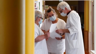 Fransada koronavirus qurbanlarının sayı 29 mini ötdü