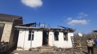 Biləsuvarda modem yanğına səbəb oldu - FOTO