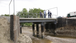 Xaçmazda 15 kəndin sakinlərinin istifadə etdiyi körpü yenidən tikilib - FOTO