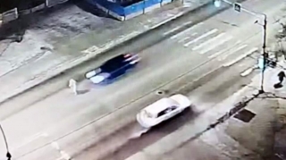 Keçidin 10 metrliyində vurulan qadın havaya uçdu - VİDEO 