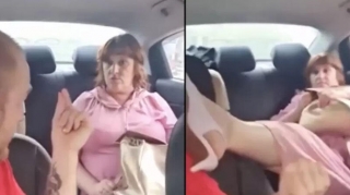 Sərxoş qadının taksidə hərəkəti sosial medianı bir-birinə vurdu - VİDEO