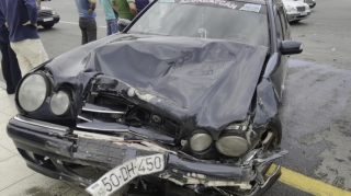 Sumqayıtda iki avtomobil toqquşdu, xəsarət alan var  - FOTO