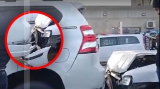 Bakıda taksi lüks avtomobilə çırpıldı - VİDEO 