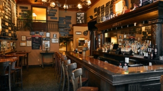 Bakıda “pub”da çəkdiyi əxlaqsız videoları paylaşdı - Həbs olundu 