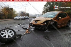 Erməni hərbçi qəzaya düşdü