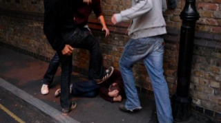  Bakıda kişini döyərək sümüklərini sındırdılar  