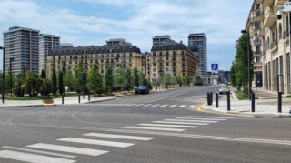 Sürücüləri bu yolda əsl sınaq gözləyir - Dəyişikliklər nələrə səbəb olur? - VİDEO