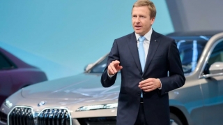 35 il sonra "BMW"dəki vəzifəsindən getdi 