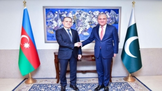 Ceyhun Bayramov Pakistanın xarici işlər naziri ilə görüşdü - FOTO 