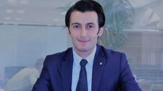 Azərbaycanda politoloq yarım milyonluq mənimsəməyə görə həbs olundu 