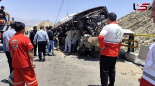 Dəhşətli avtobus qəzası: 2 nəfər öldü, 40 sərnişin yaralandı 