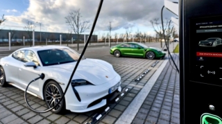 Porsche закроет сеть зарядных станций для электромобилей в Китае 