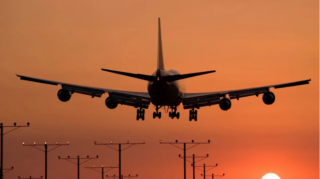 Yaxın Şərqdəki münaqişə aviaşirkətlərin səhmlərini ucuzlaşdırdı 