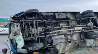 Sumqayıtda mikroavtobus aşıb, 7 nəfər xəsarət alıb   - FOTO