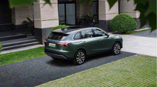 Dünyanın ən uzaqmənzilli hibrid krossoveri bəlli oldu - FOTO