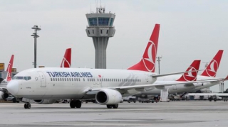 Zəlzələyə görə Panamada eniş etməli oldular 