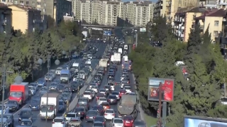 Bakıda 20 küçə və prospektdə sıxlıq var - SİYAHI 