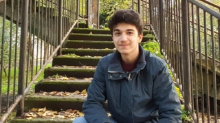 Yüksək balla Türkiyədə universitetə girdi, imkansızlıqdan oxuya bilmir...  - FOTO