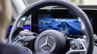 “Mercedes” yeni S-Class modelində avtonom idarəetmə səviyyəsini azaldır 