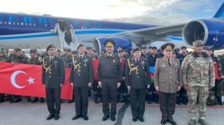 FHN-in Türkiyədə olan çevik xilasetmə qüvvələrinin növbəti hissəsi ölkəmizə qayıdıb  - FOTO - VİDEO