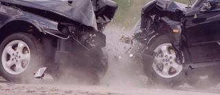 Paytaxtda iki maşın toqquşdu