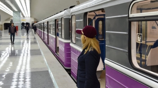Sərnişinlər metro əvəzinə taksini seçirlər - SƏBƏB 