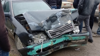 Ağcabədidə yol qəzasında ər-arvad xəsarət alıb - FOTO 