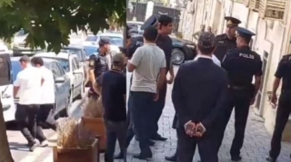 Şəhidlər xiyabanında qeyri-etik video çəkən ərəblərdən biri polis imiş 