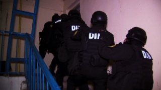 Nazirlik Bərdədə əməliyyat keçirdi, 11 nəfər tutuldu: Silah-sursat, narkotik... - VİDEO - FOTO