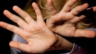 Kişi yeniyetmə oğlu ilə azyaşlı qızlara təcavüz etdi  - FOTO