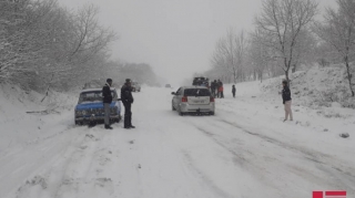 XƏBƏRDARLIQ:  Azərbaycanın bəzi rayonlarında yollar buz bağlayacaq