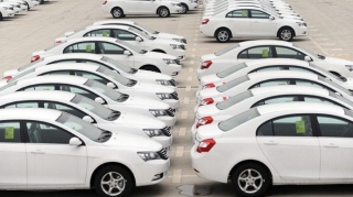 Azərbaycan avtomobil idxalına çəkdiyi xərci 66 % artırıb 