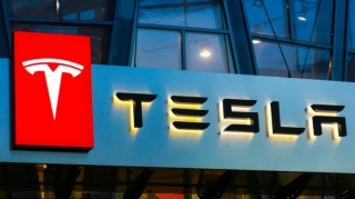 “Tesla” Hindistanda əməkdaş axtarışına başlayıb 