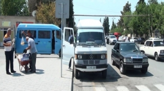 Kürdəmirin onlarla kəndinin nəqliyyat problemi: minlərlə sakin marşrut avtobusu gözləyir  - FOTO