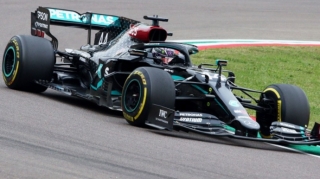 "Mercedes" komandası "Formula 1"in qalibi oldu