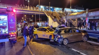 İstanbulda zəncirvari qəza olub, 8 nəfər xəsarət alıb 