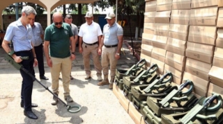 Fransa Azərbaycana minaaxtaran detektorlar hədiyyə etdi - FOTO 