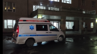 Bakıda iki avtomobil toqquşdu, xəsarət alan var