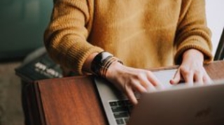 Qadın chatbot-a aşiq olub və onunla evləndi 