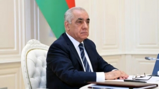 Baş nazir təqaüdlərlə bağlı QƏRAR İMZALADI 