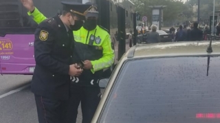 Yol polisi məktəblərin önündə tədbir keçirdi:  sürücü valideynlər və şagirdlər üçün  - FOTO