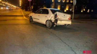 Bakıda iki avtomobil toqquşub  - FOTO - VİDEO