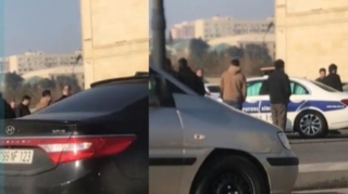 В Баку автомобиль патрульной службы попал в ДТП - ВИДЕО 