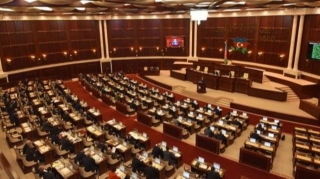 Əli Əsədov Milli Məclisin iclasında