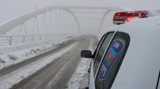 Дорожная полиция призвала некоторых водителей не выходить на дорогу в гололед