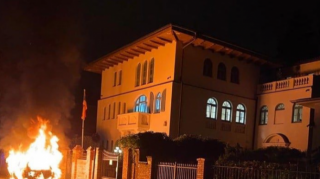 Ermənilərin avtomobili yandırıldı  - FOTO